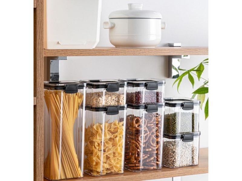 clear food containers and jar