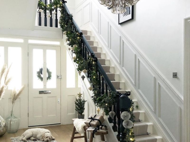 decorated staircase, ideas on how to decorate for christmas