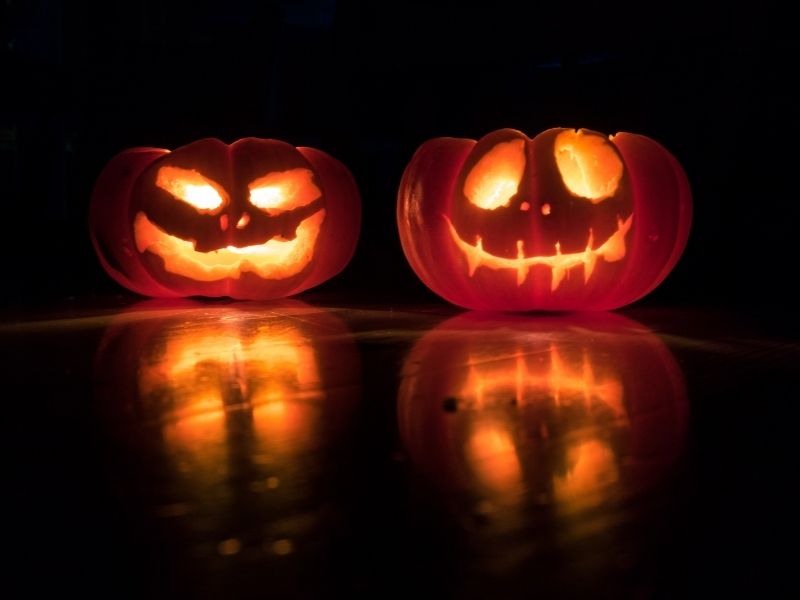 Jack-o'-lantern multiplayer horror games