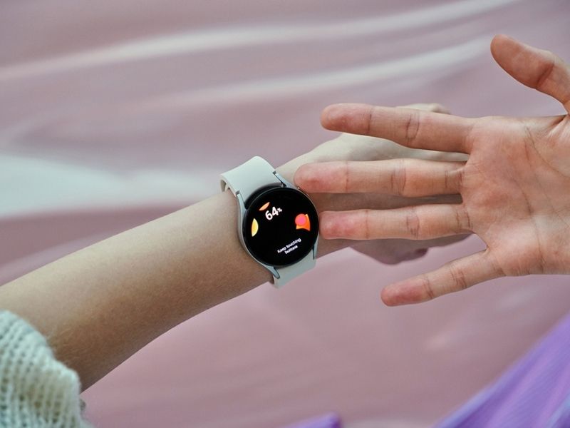 Samsung Galaxy Watch 4 health tracking