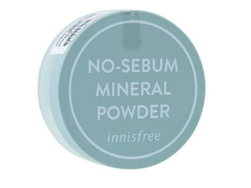 This Innisfree loose powder is one of the best loose powders 