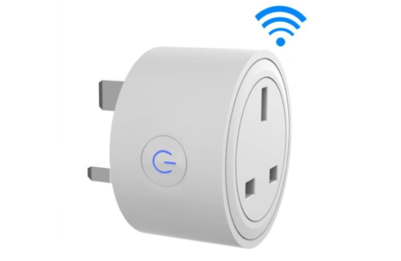 a smart plug how to save electricity