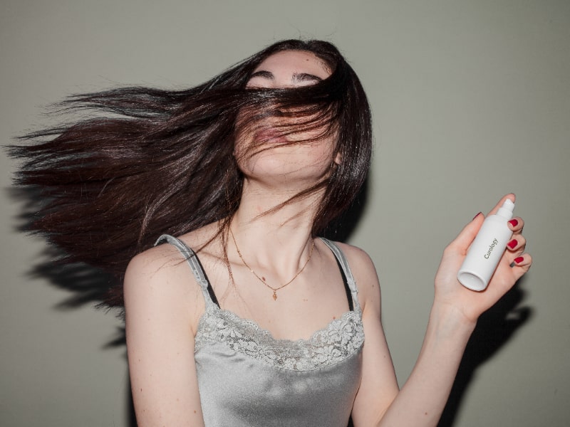 Stash A Dry Shampoo In Your Bag To Revive Your Hair While On The Go