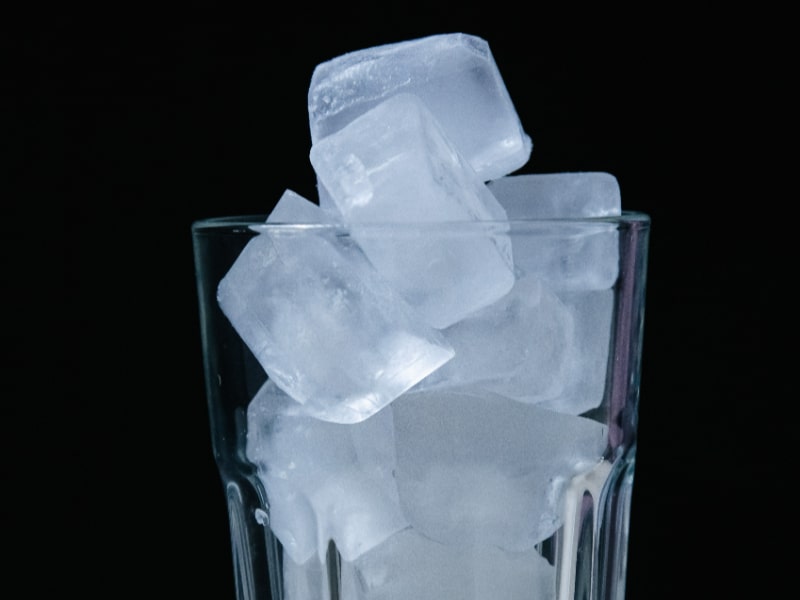 Tahukah anda ais adalah salah satu cara nak hilangkan parut jerawat dengan mudah