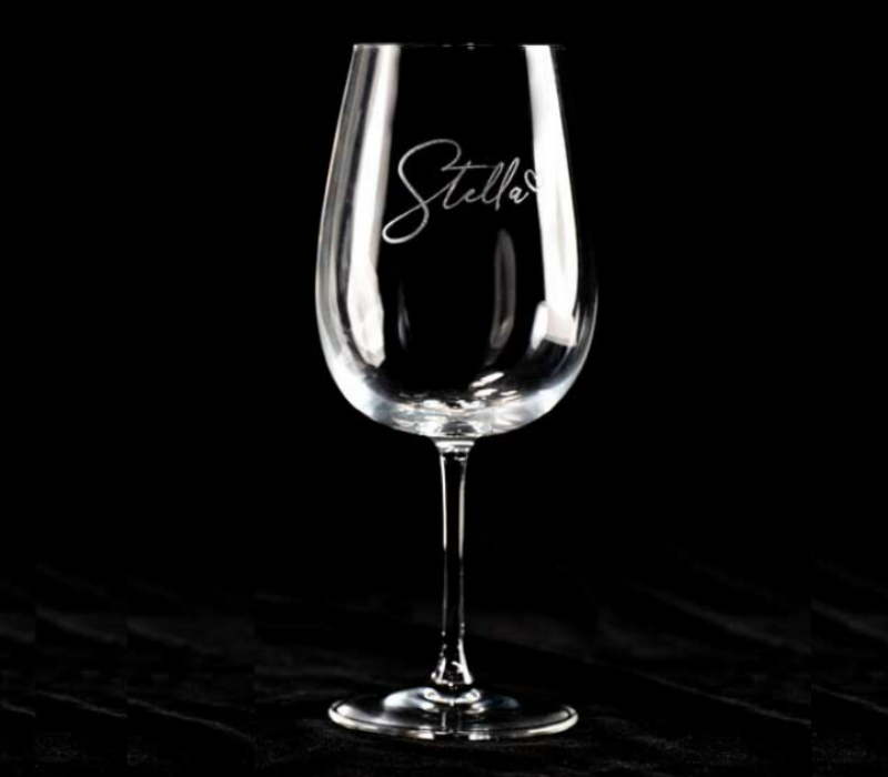 Personalised wine glass best anniversary gift for her Malaysia