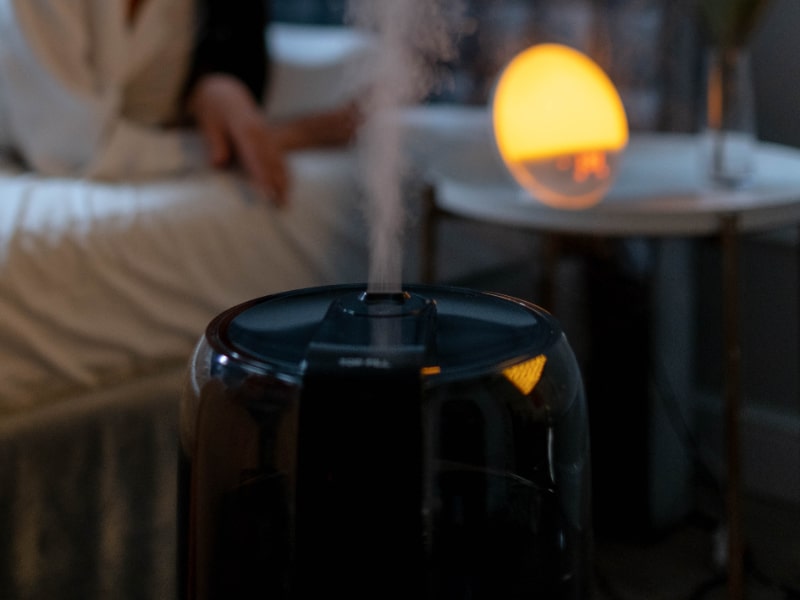 Is it good to sleep with a humidifier