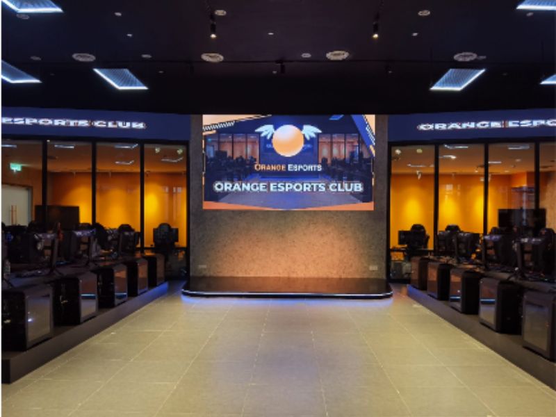 Orange Esports Club cyber cafe kuala lumpur