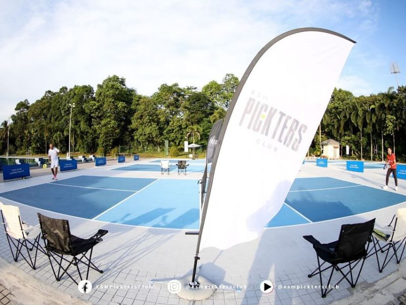 ESM Pickters Arena pickleball courts 